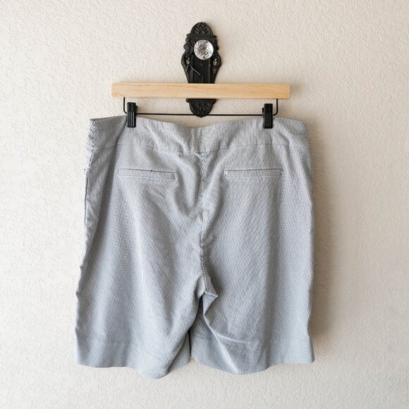 Hilary Radley Pull-On Shorts Women’s XL Hickory Stripe Stretch Casual - Picture 5 of 6